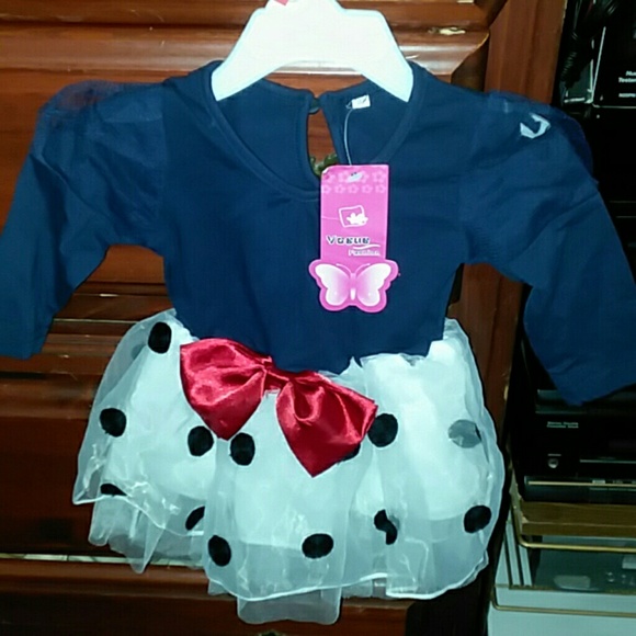 Vogue Fashion Other - 💝12 Month  Dress